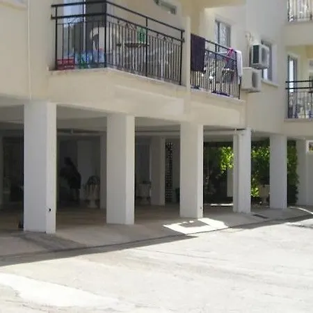 Pavlinia & Aparthotel Ayia Napa